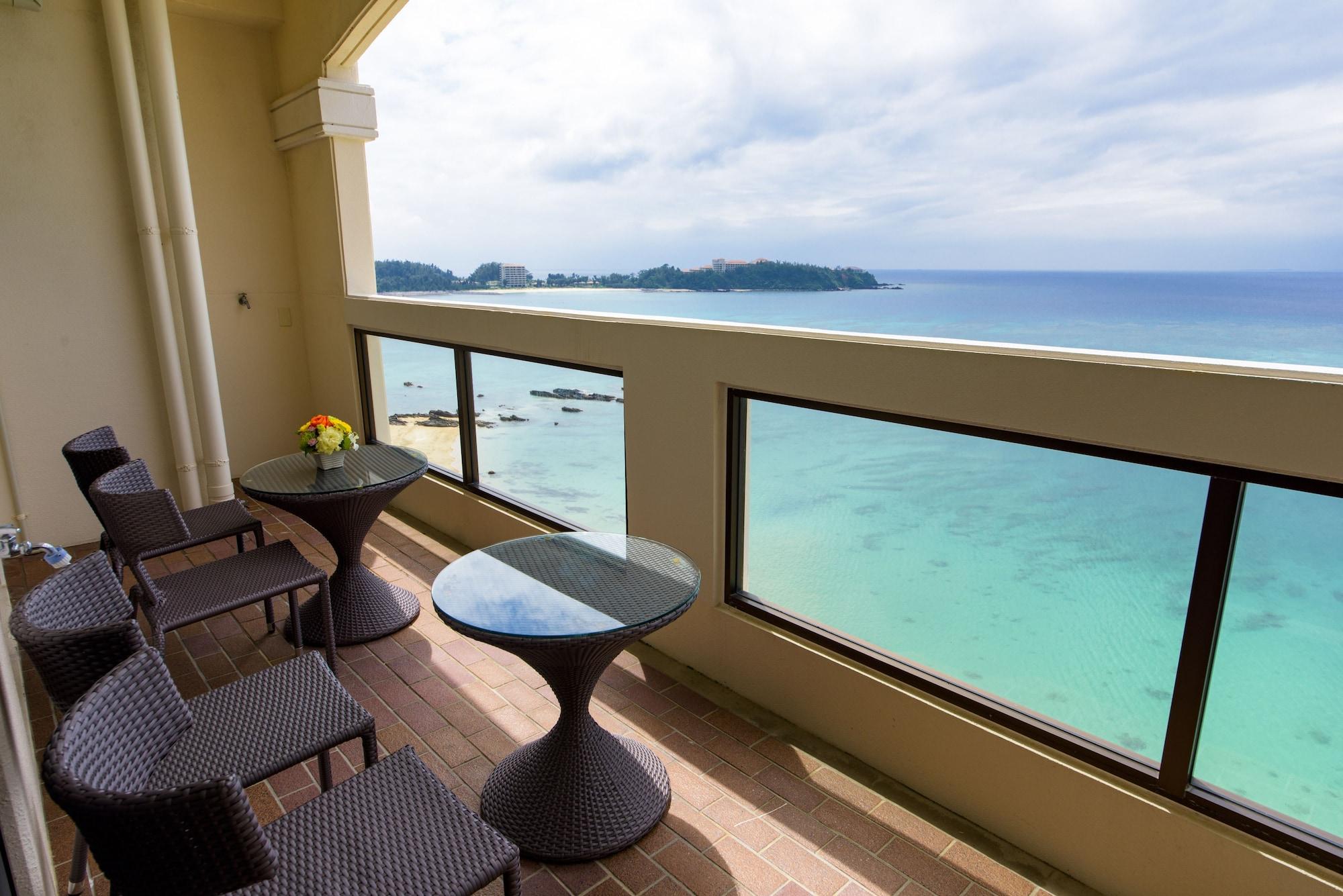 Best Western Okinawa Kouki Beach Наго Экстерьер фото