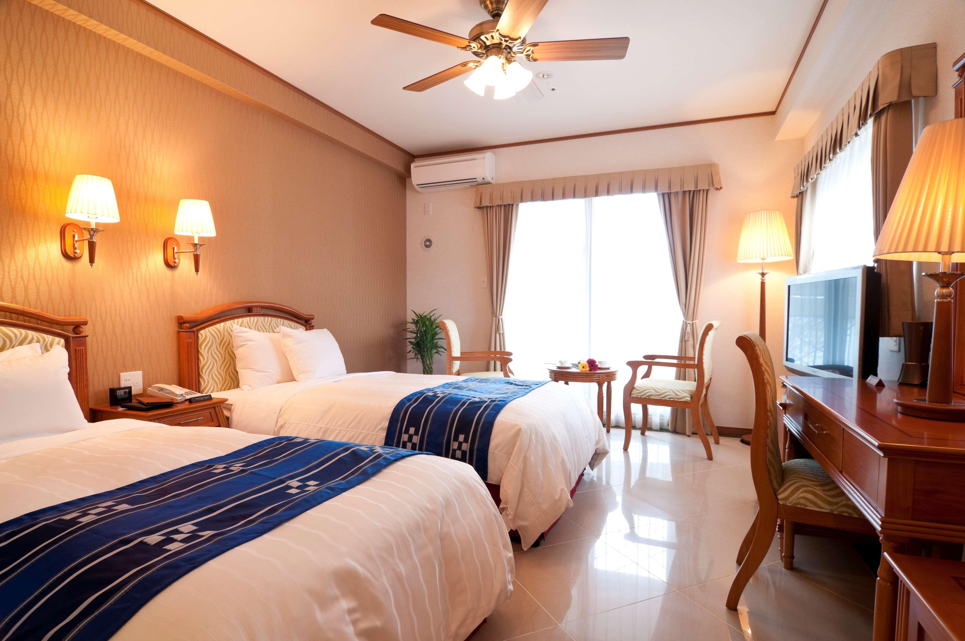 Best Western Okinawa Kouki Beach Наго Экстерьер фото