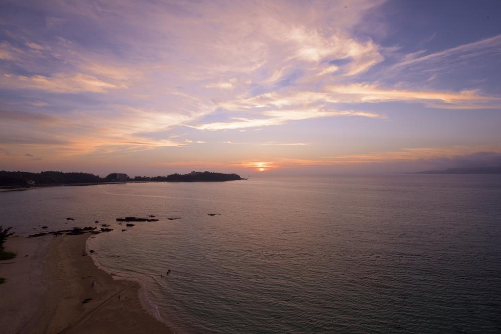 Best Western Okinawa Kouki Beach Наго Экстерьер фото